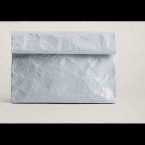Wrinkled Effect Clutch